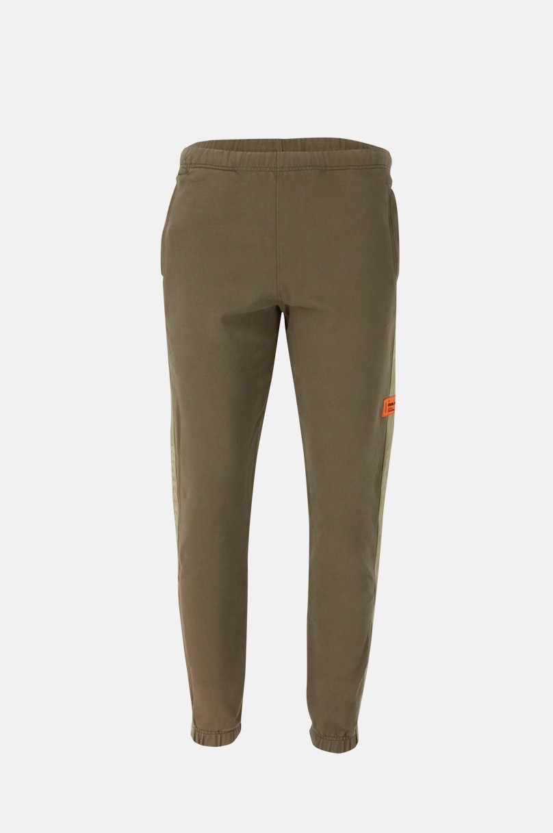 Jogging Heron Preston