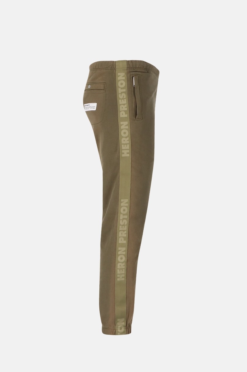 Jogging Heron Preston