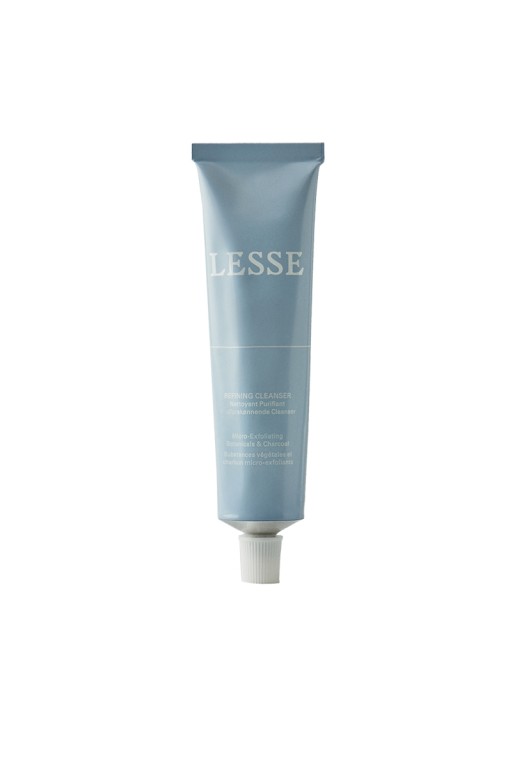Lesse make-up remover and cleanser