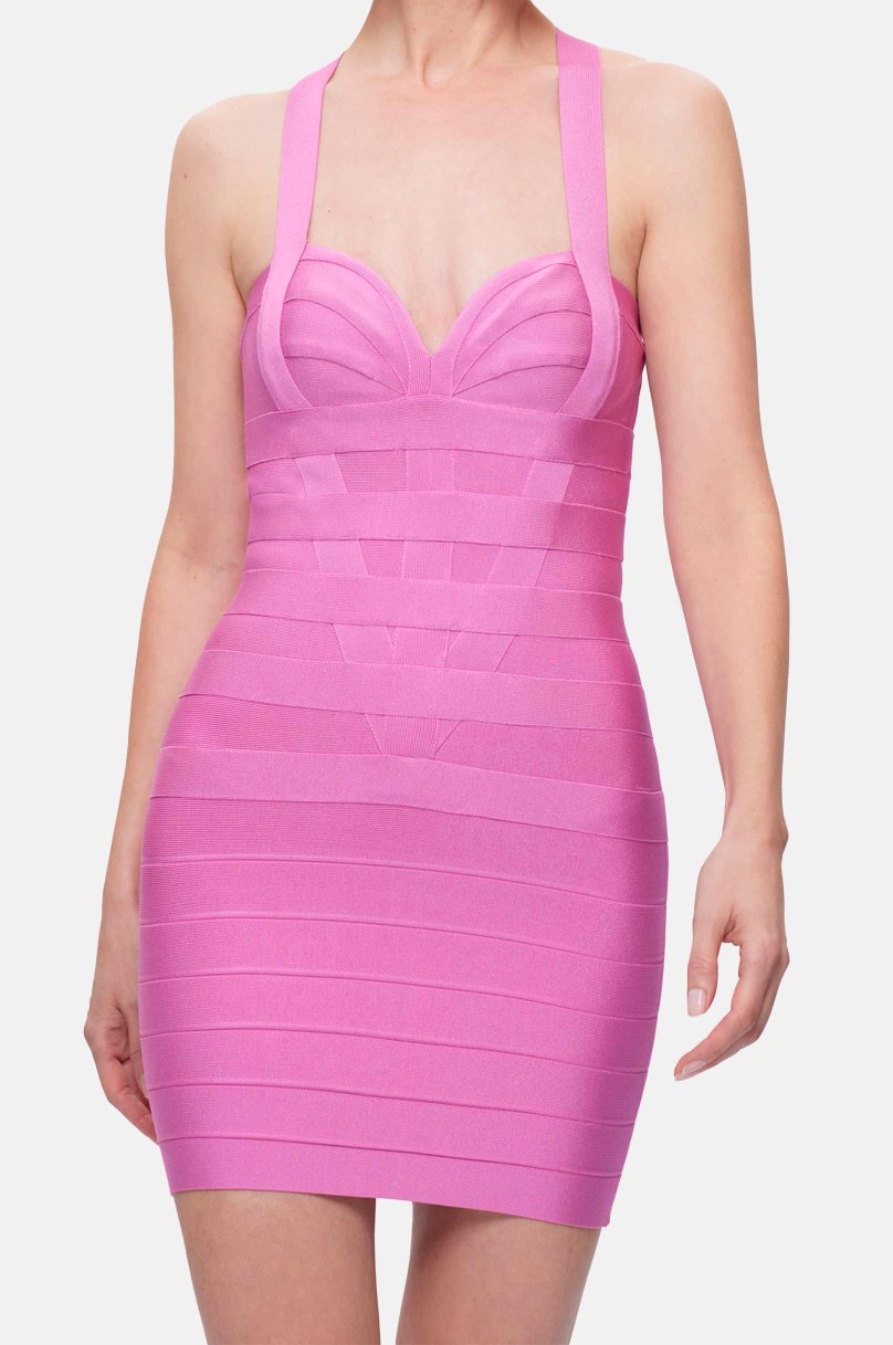 Robe d'été, sans manche, doublée. Taille 46
