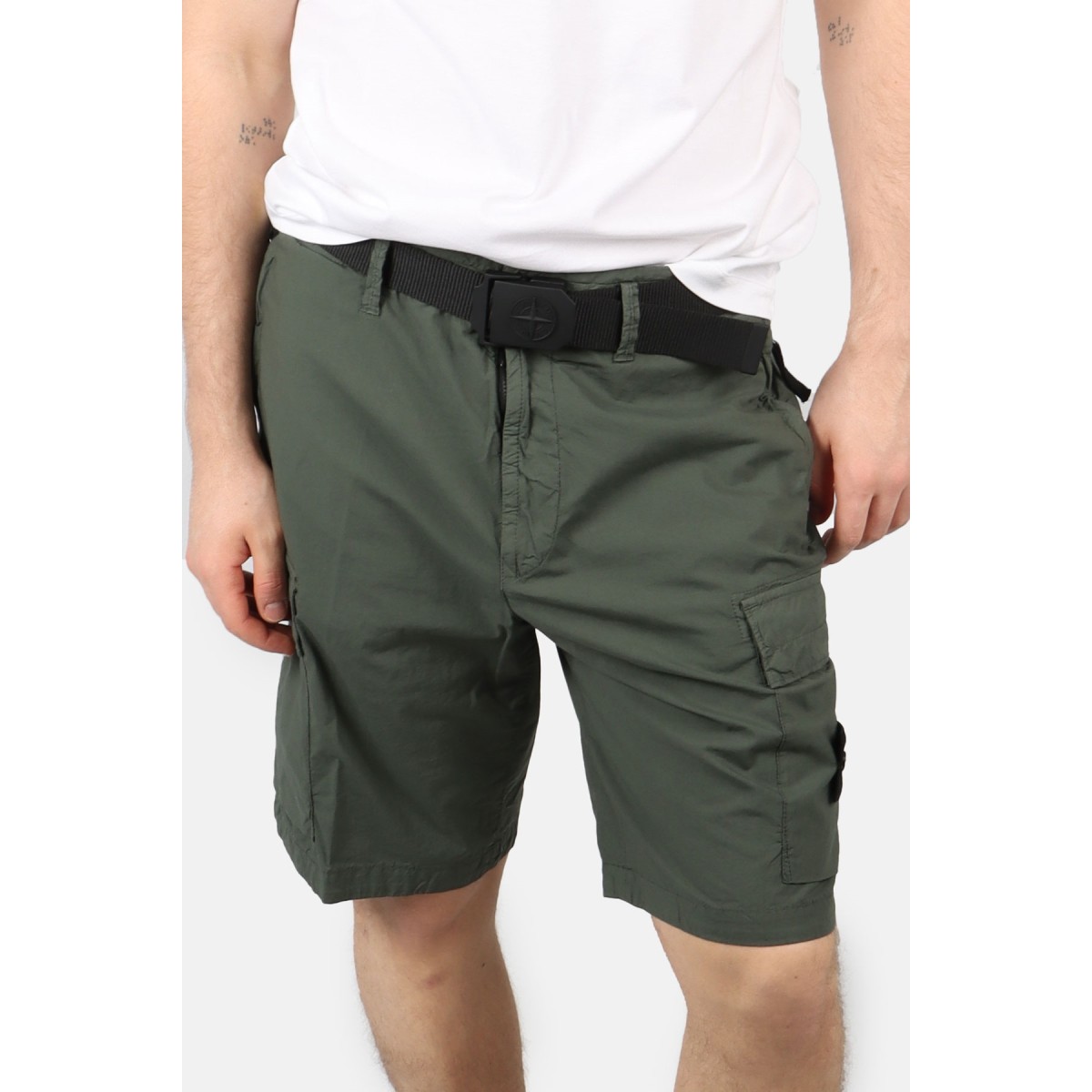 Luxury brands Bermuda Cargo Stone Island Drake Store