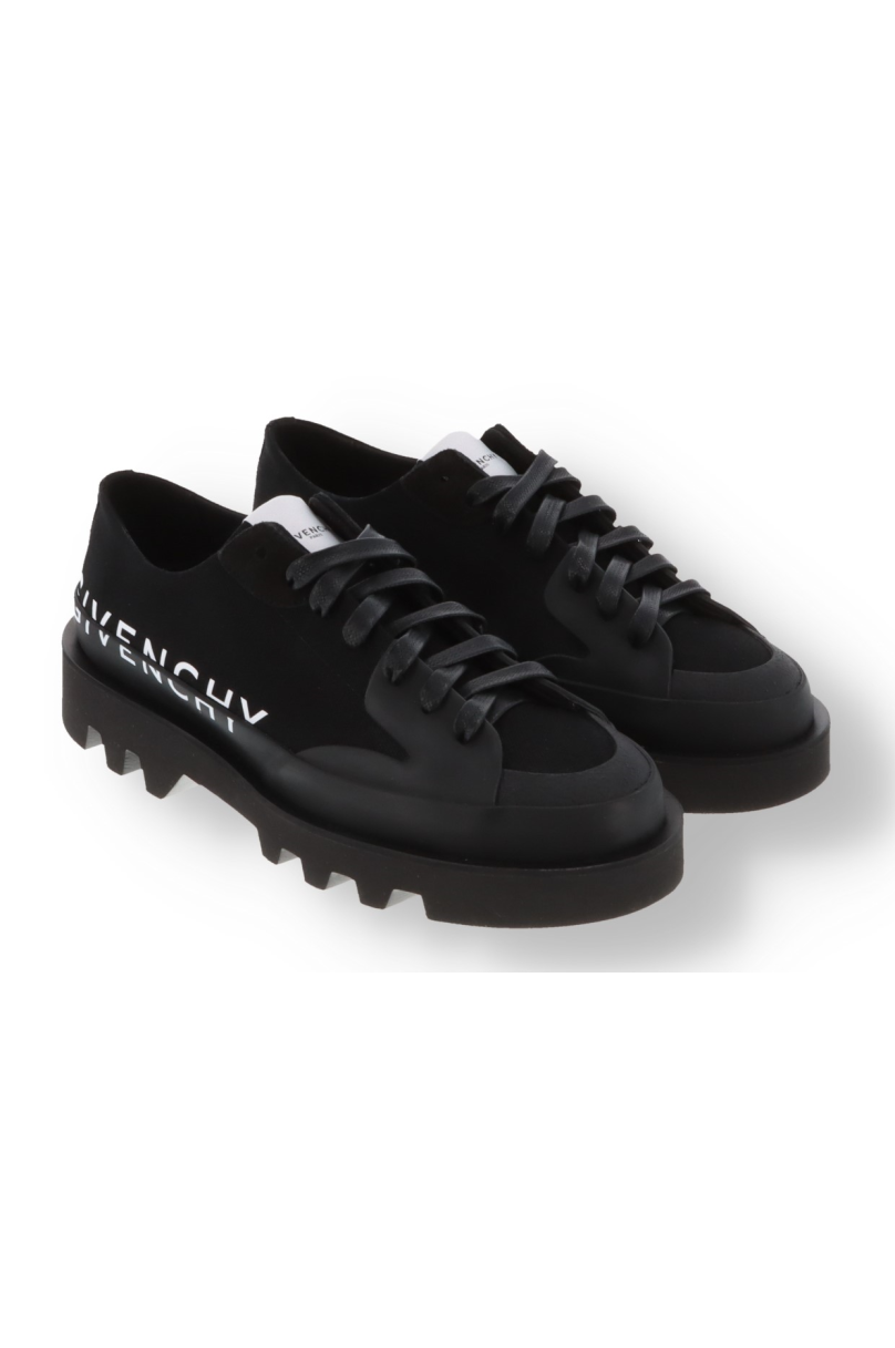 Givenchy Clapham Low-top Sneakers