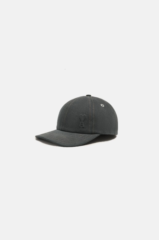 Ami Paris cap