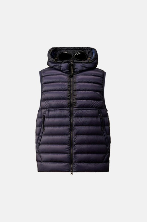 Sleeveless down jacket