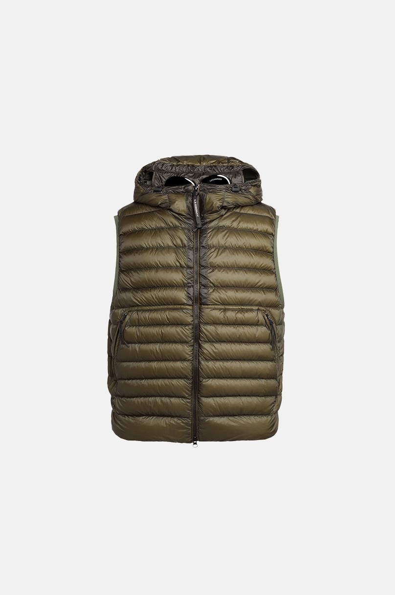 Sleeveless down jacket