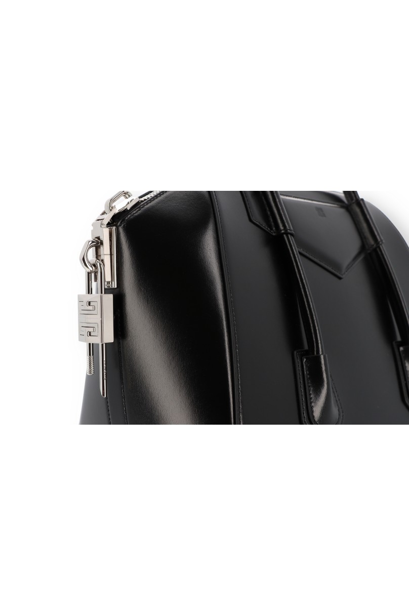 Medium Bag Antigona Lock Givenchy